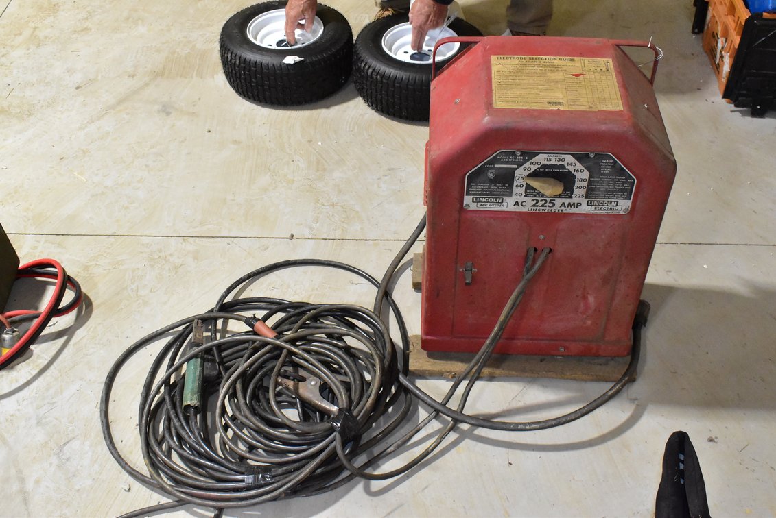 Lincoln Electric 225 Arc Welder