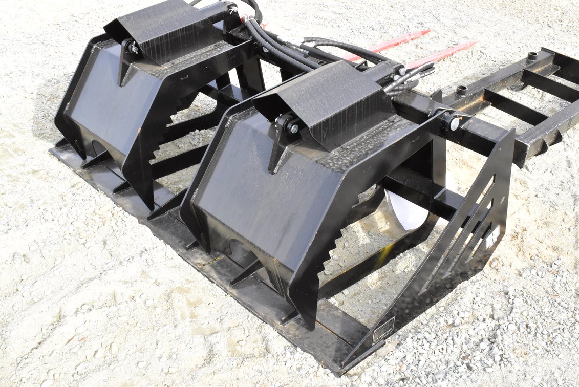 Skid Steer GIYI Grapple Bucket Attachment