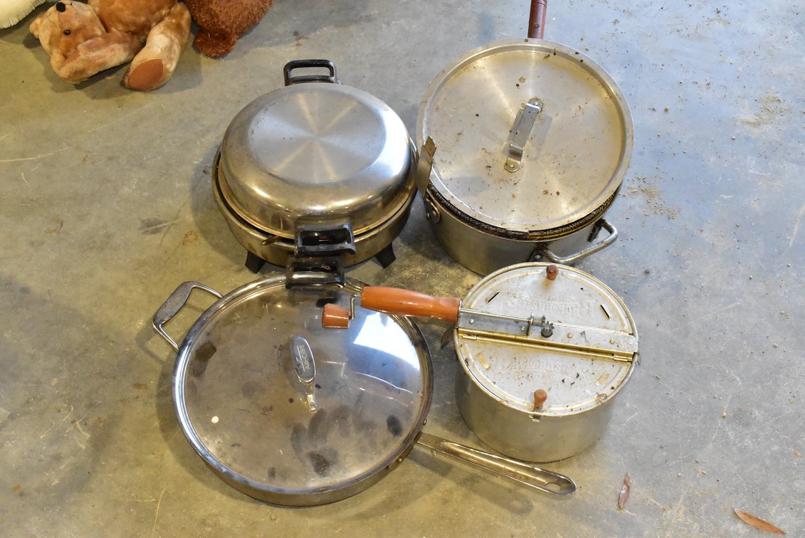 Assorted Cookware - Pots & Pans