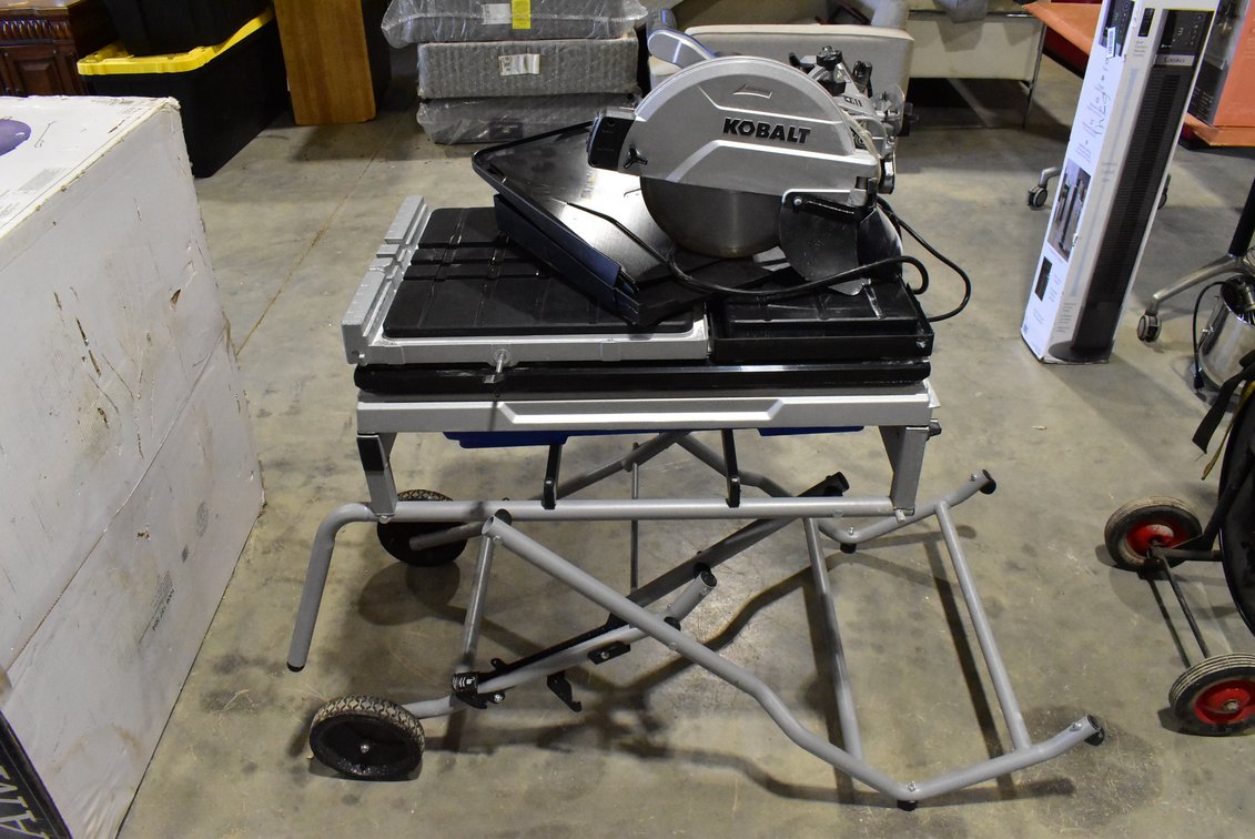 Kobalt Wet Tile Saw w/ Stand