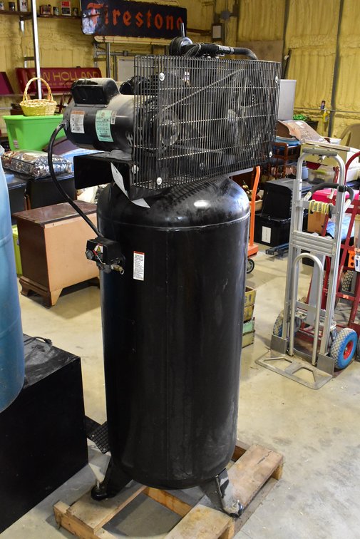 Central Pneumatic 60 Gal 5 HP 165 PSI Air Compressor
