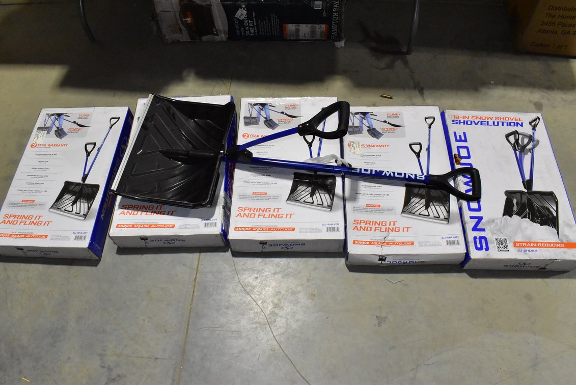 (5) SnowJoe 18” Snow Shovels