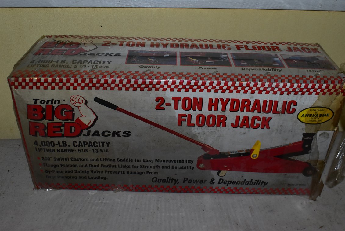 Torin Big Red 2-Ton Hydraulic Floor Jack
