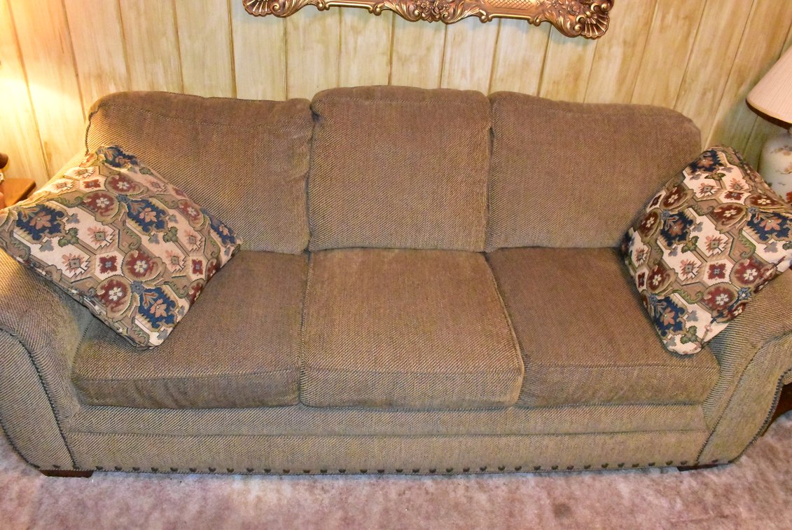 Broyhill Couch Sofa
