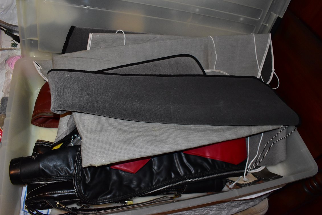 Gun Cases in Clear Tote