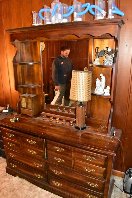 Dresser w/ Mirror & Side Table