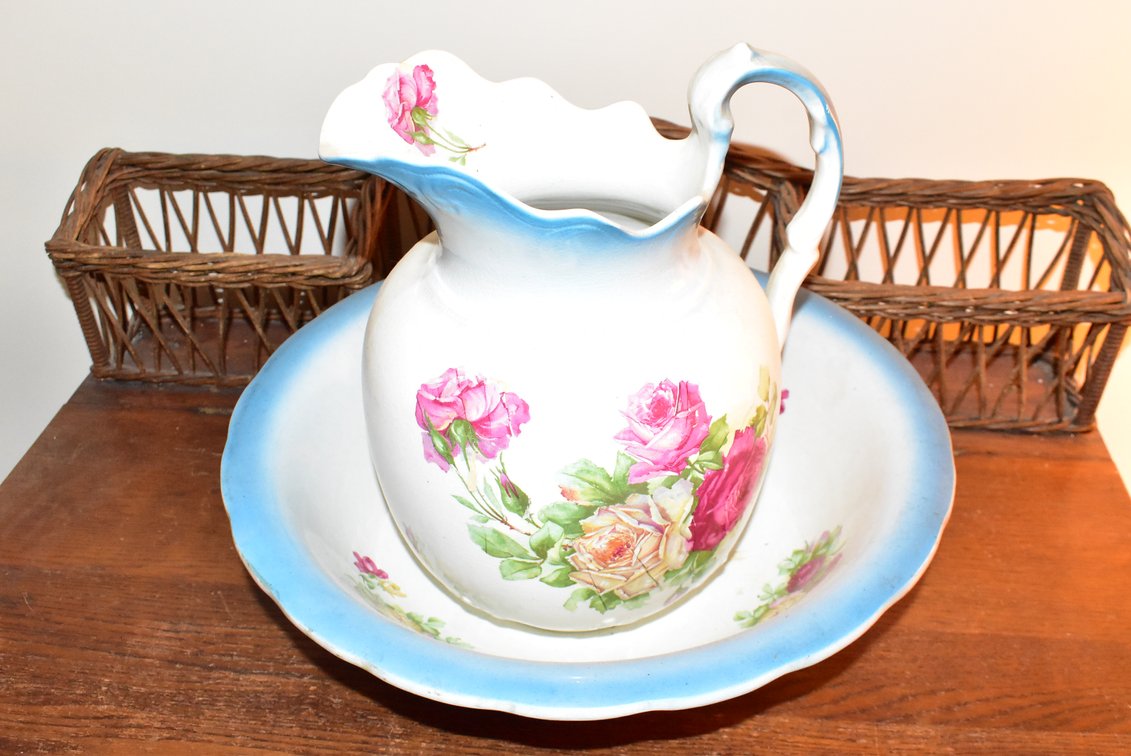 Vintage Pitcher & Basin