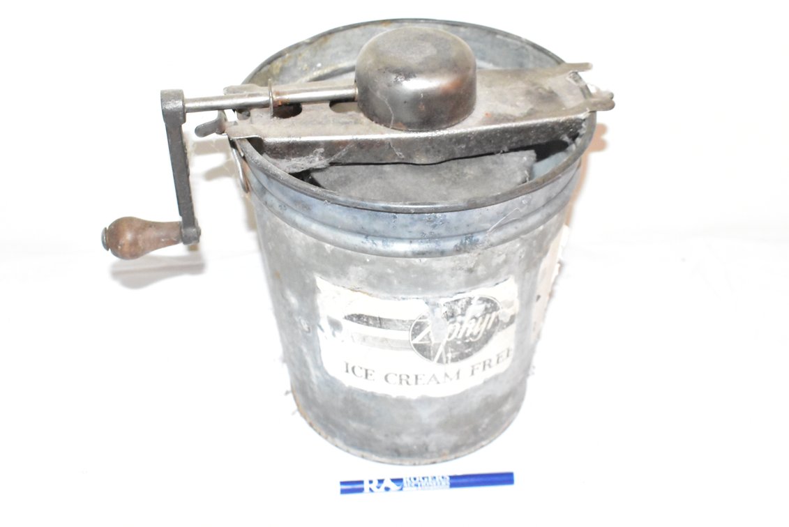 Zephyr Ice Cream Freezer