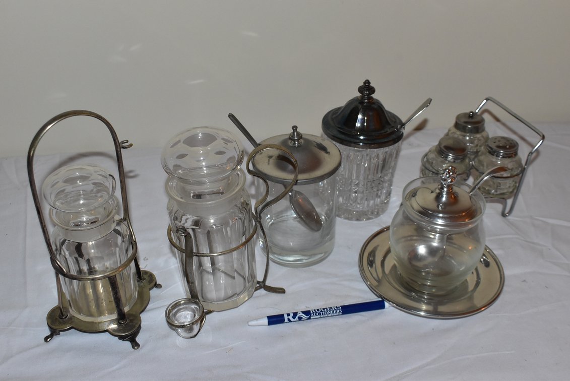 Victorian-Era Pickle Castors +