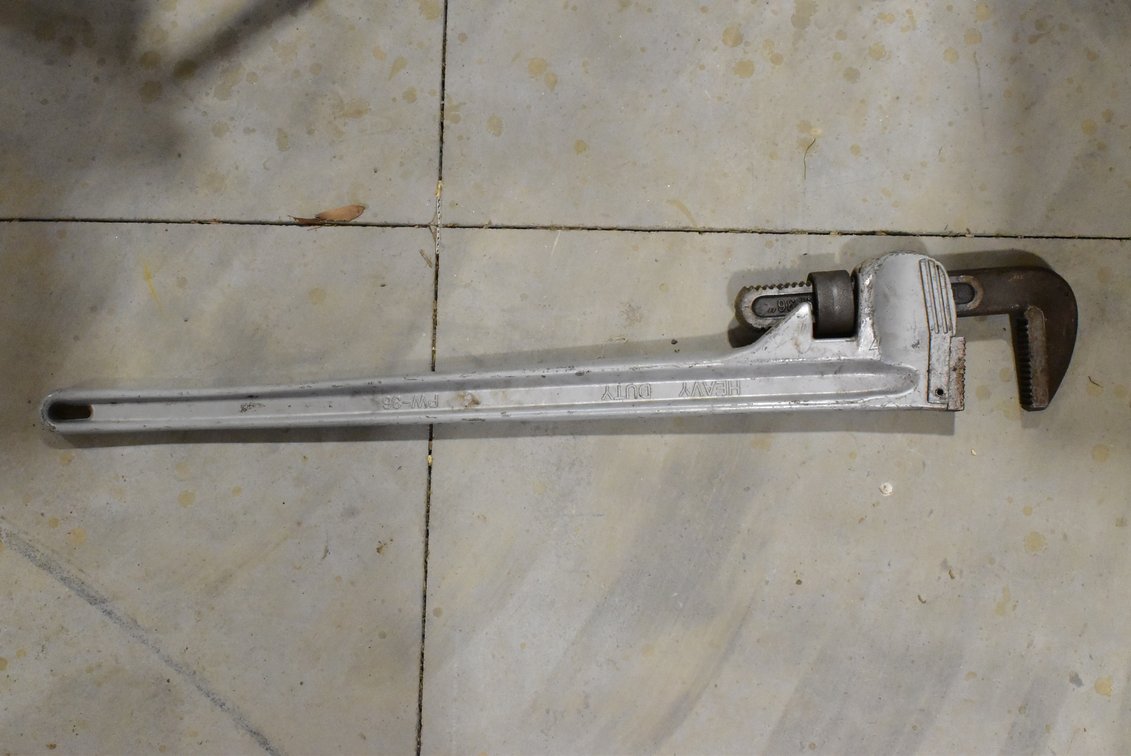 36” Pipe Wrench