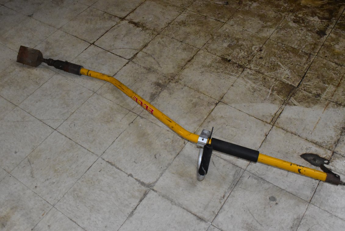 EDCO Air Chisel Scaler