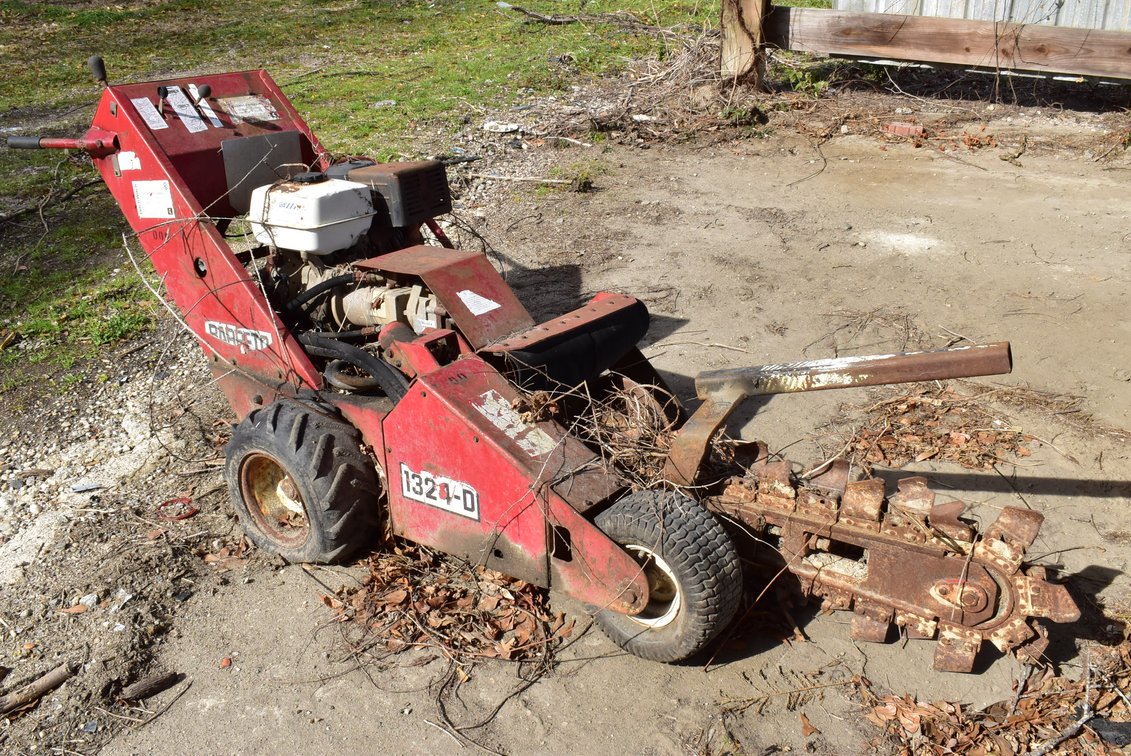 Trencher *Needs Repair