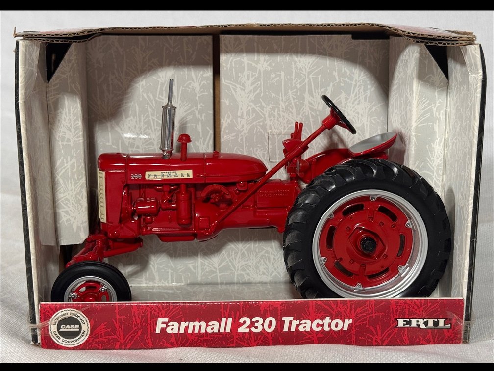 Farmall 230