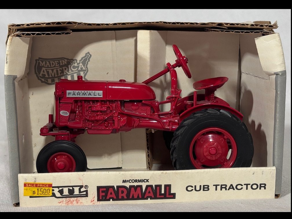 Farmall Cub