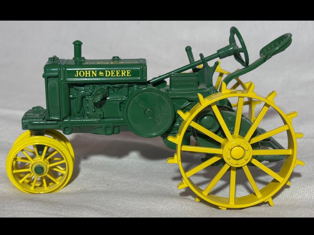 1930 John Deere P