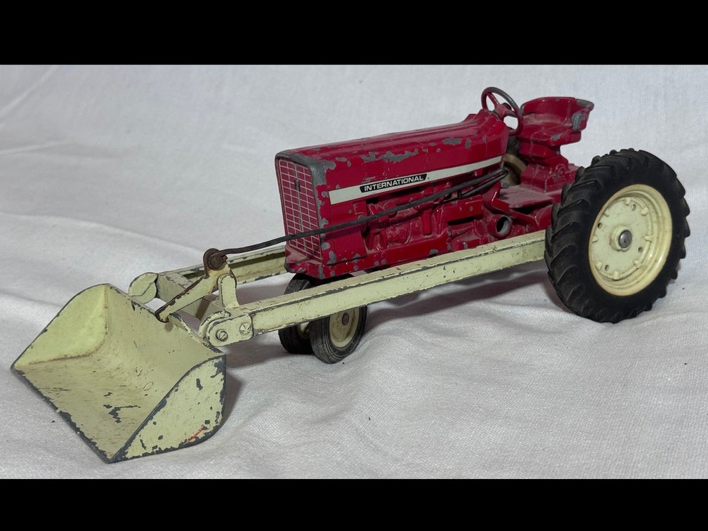 International 544W Loader