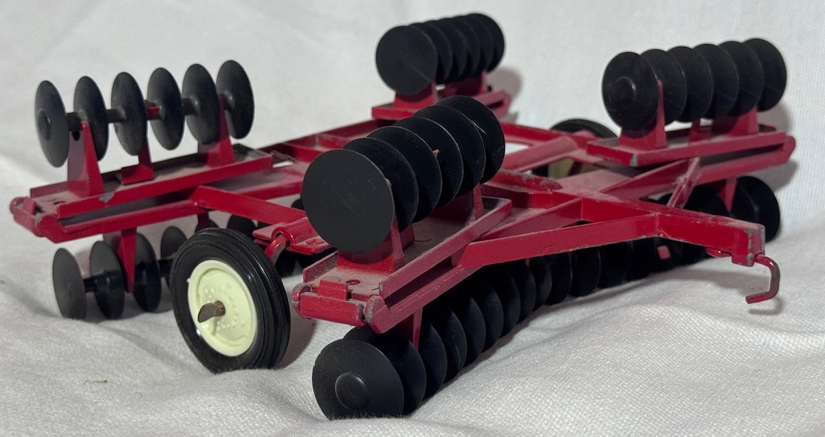 International Wing-Fold Disk
