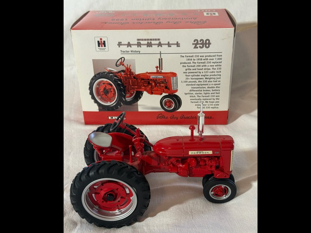 Farmall 230