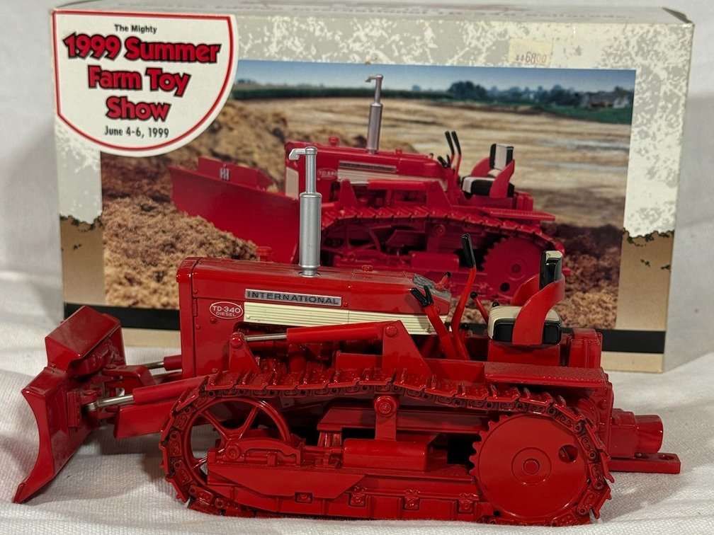 International TD-340 Bullgrader