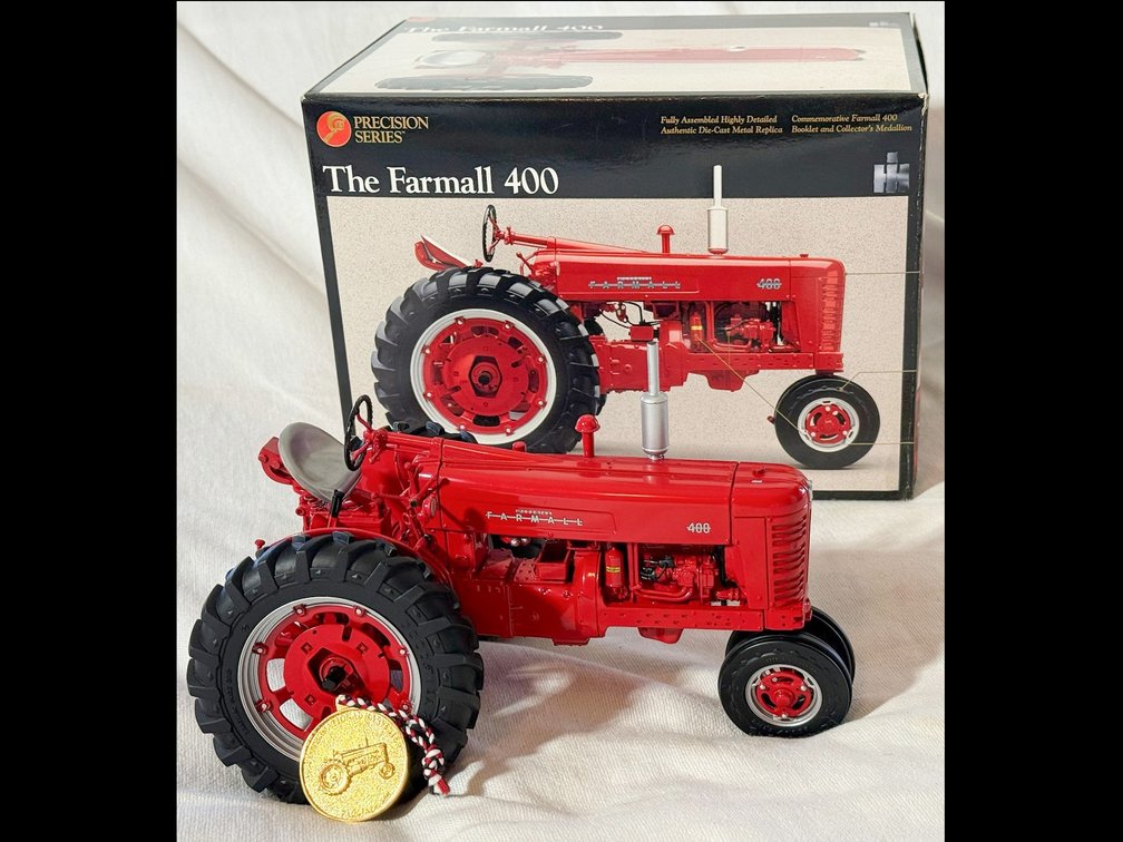 Farmall 400