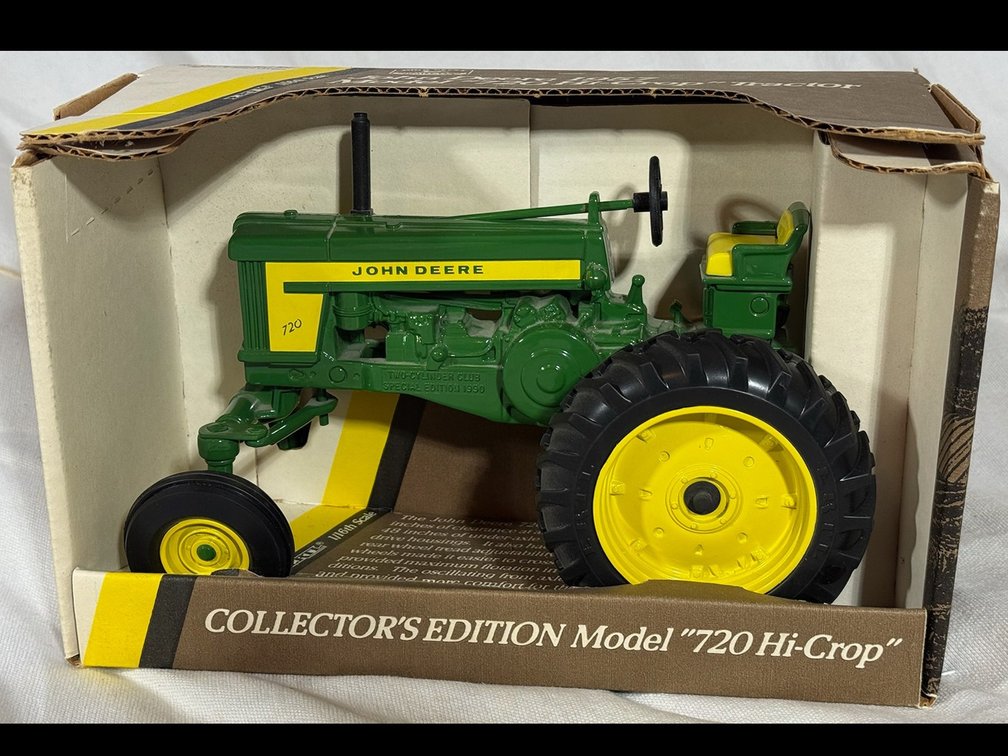 John Deere 720 Hi-Crop