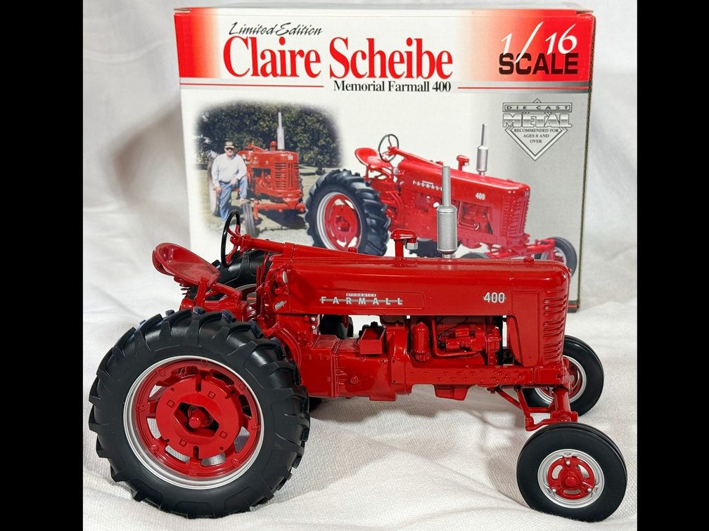Farmall 400