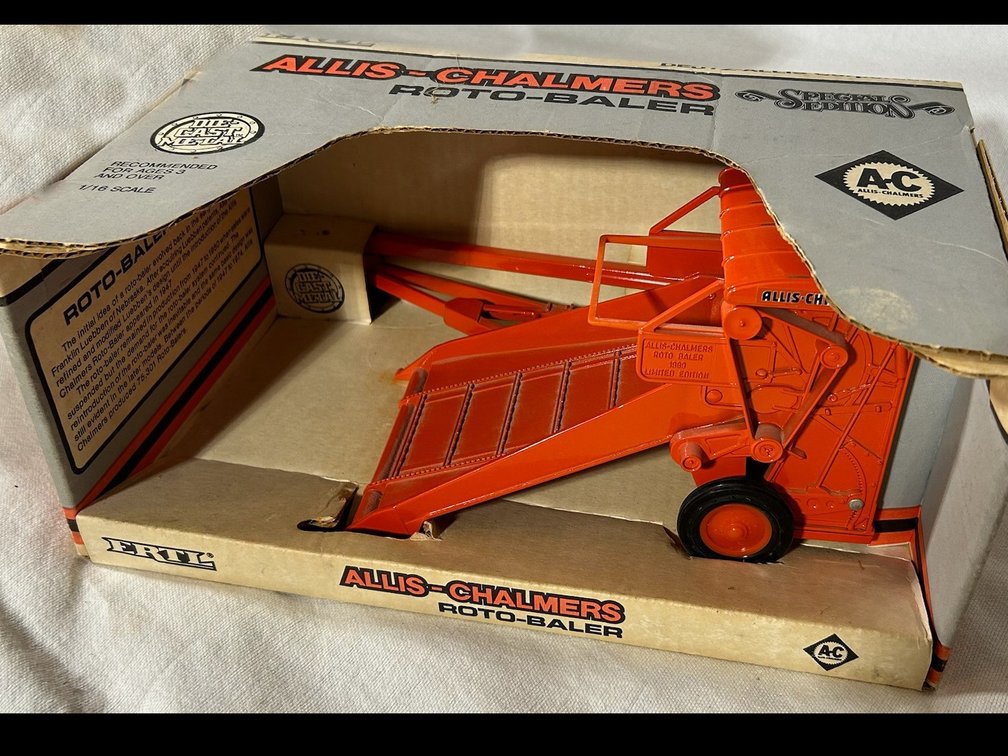 Allis-Chalmers Roto-Baler