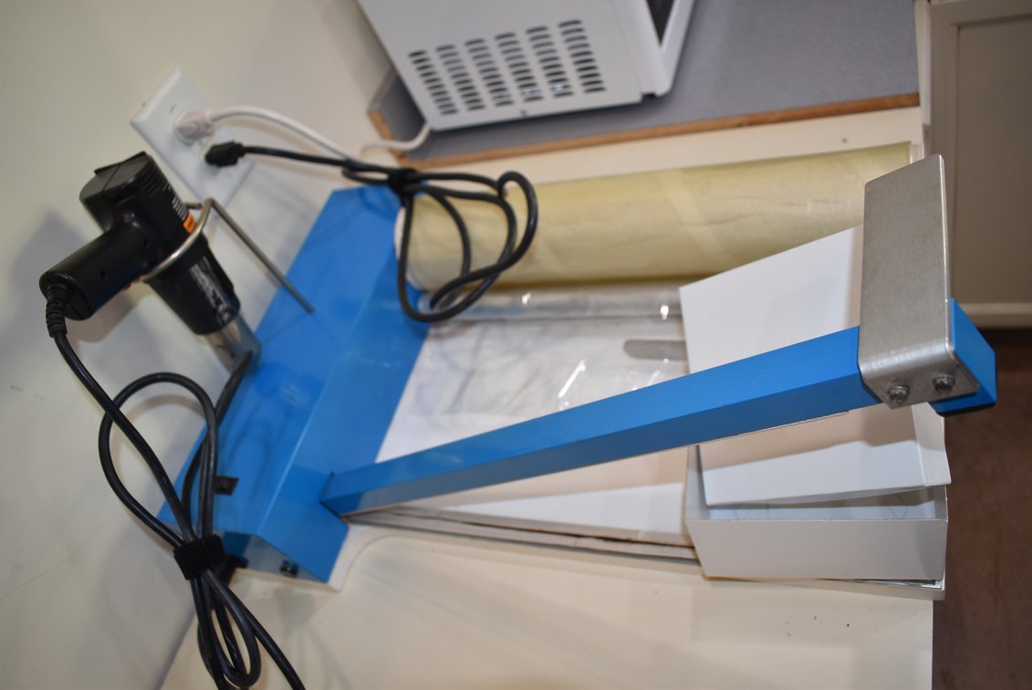 Milwaukee Heat Gun w/ Shrink Wrap Machine