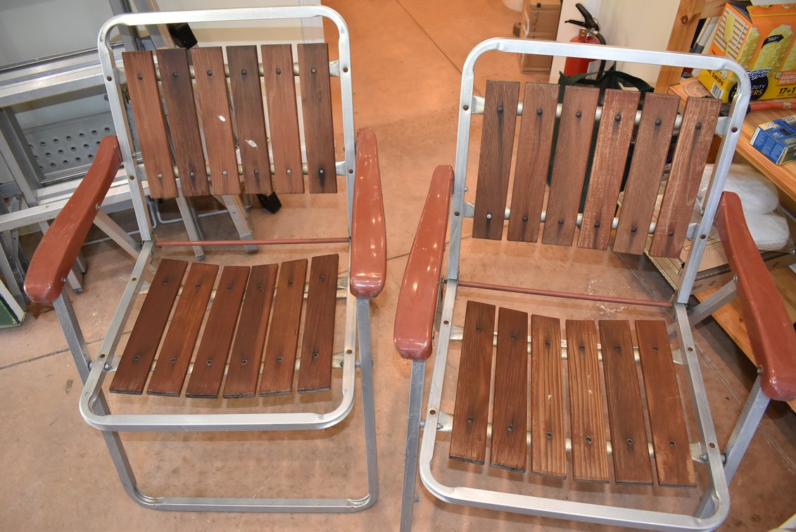 Pair Folding Chairs