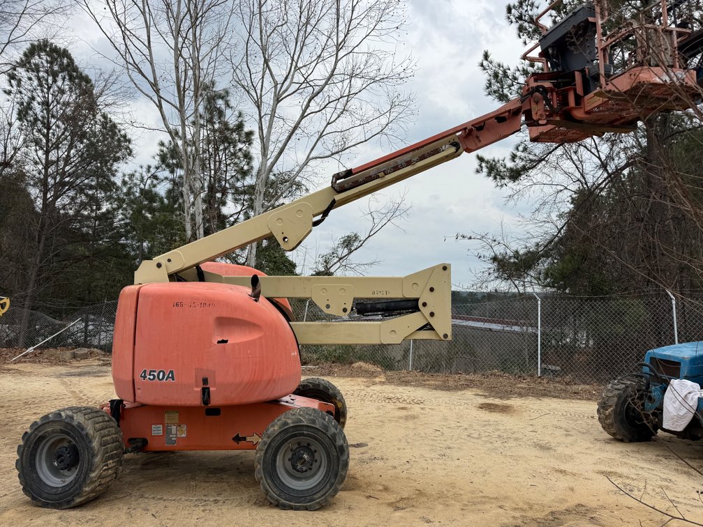 JLG 450A Lift *See Video