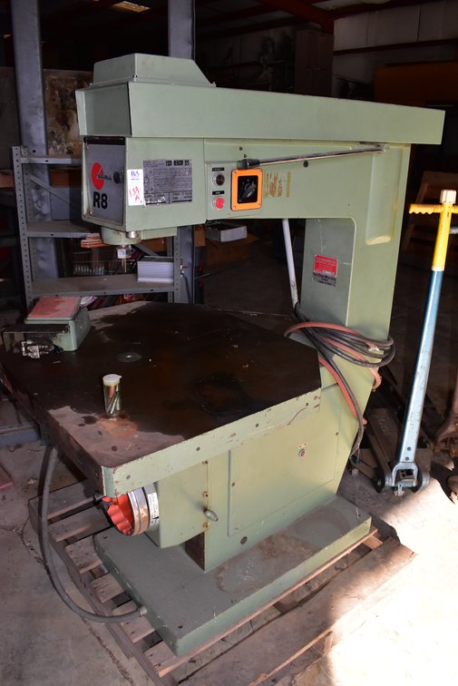 SCM R8 Overarm Pin Router