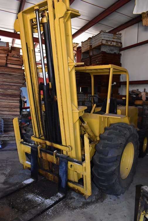 KD Lift Truck Forklift w/ New Holland Diesel Engine