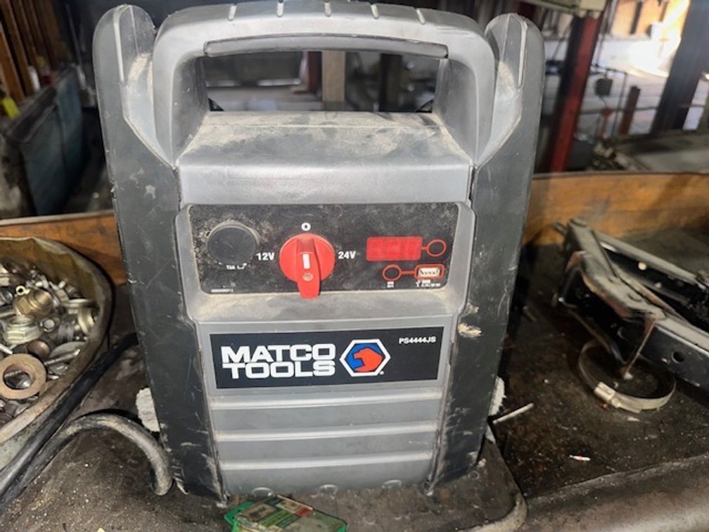 MATCO Tools Battery Jump Box