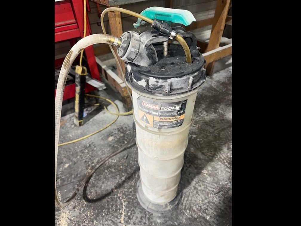 OEM Tools Fluid Evacuator