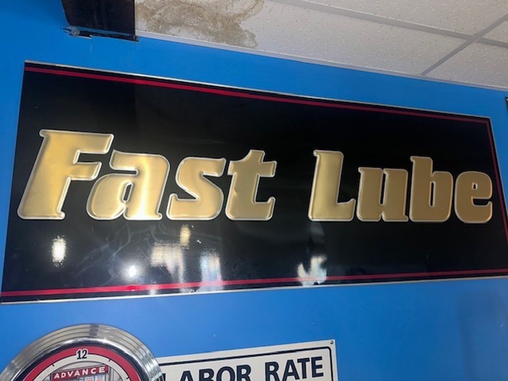 Fast Lube Tin Sign