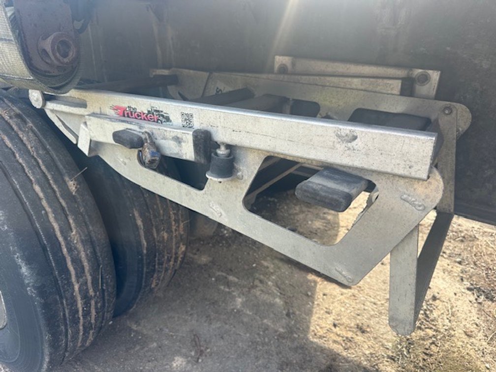 "The Trucker" Trailer Ladder