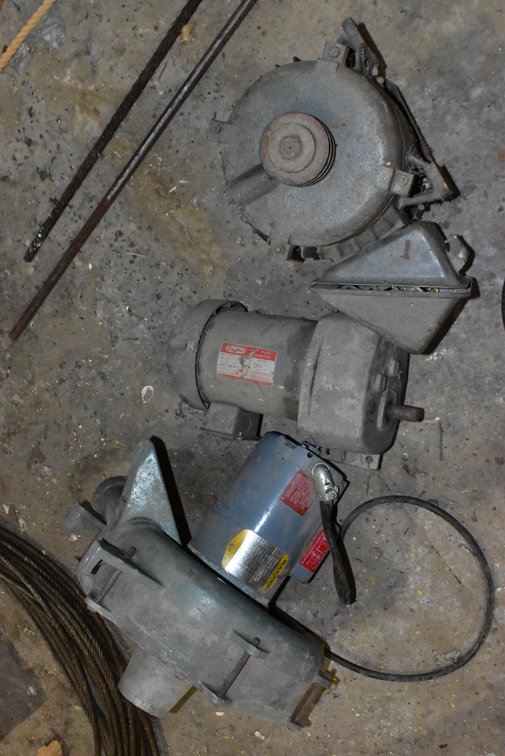Electric Motors & Blower