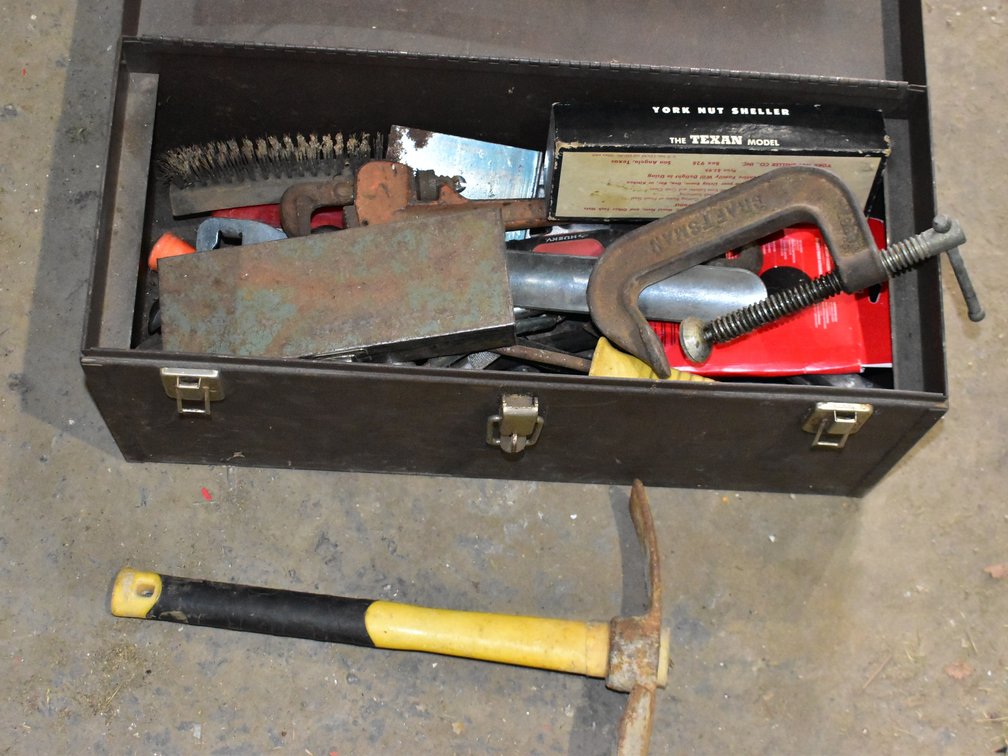 Toolbox w/ Tools