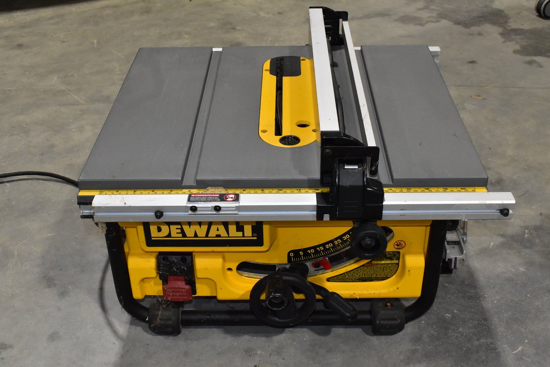 DeWalt Table Saw