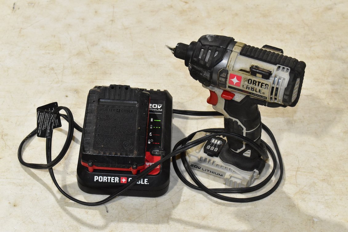 Porter Cable Drill w/ Charger