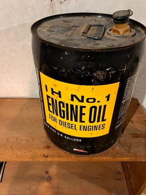 IH Engine Oil 5 gallon Bucket