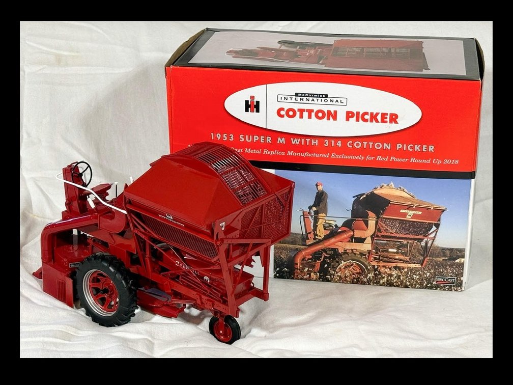 International Precision Super M with 314 Cotton Picker