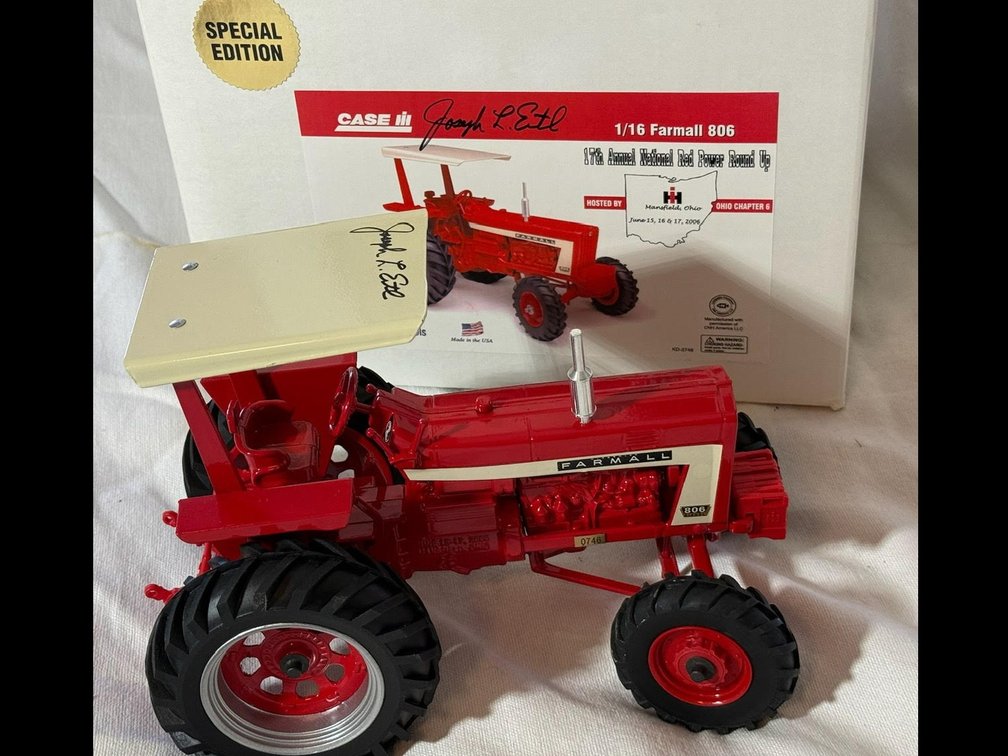 Farmall 806 MWD