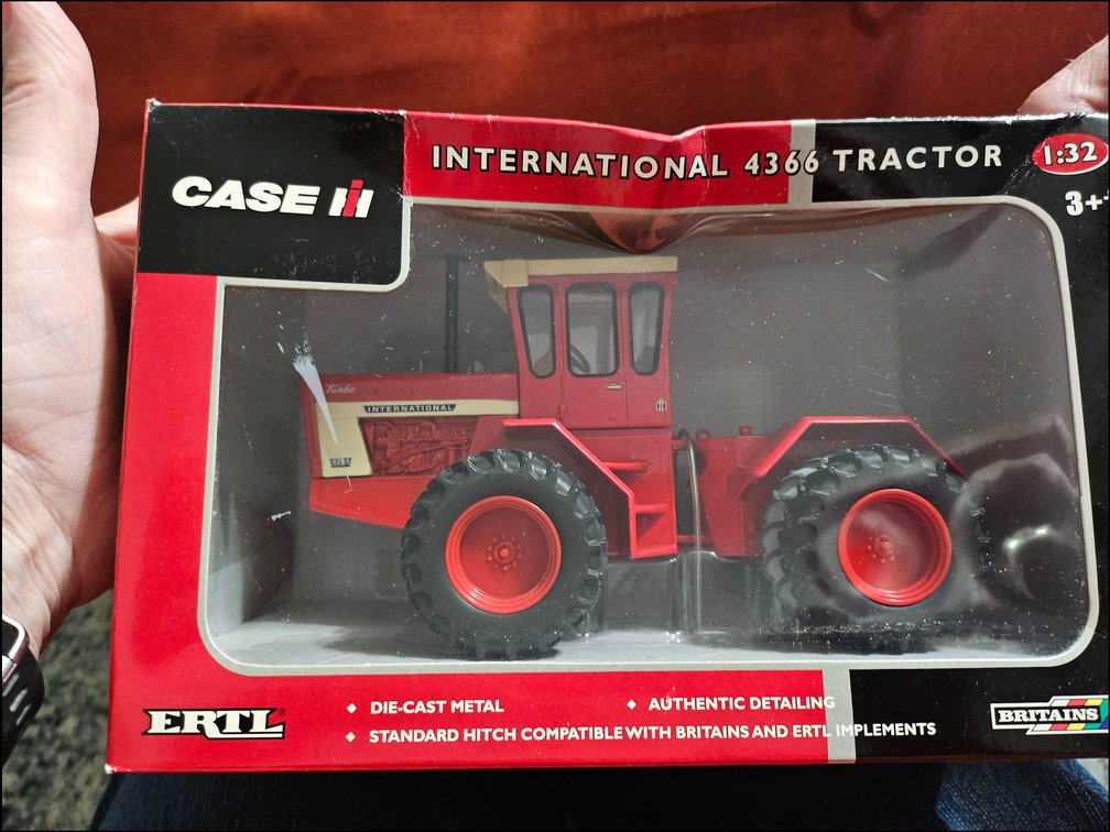 4366 International Tractor