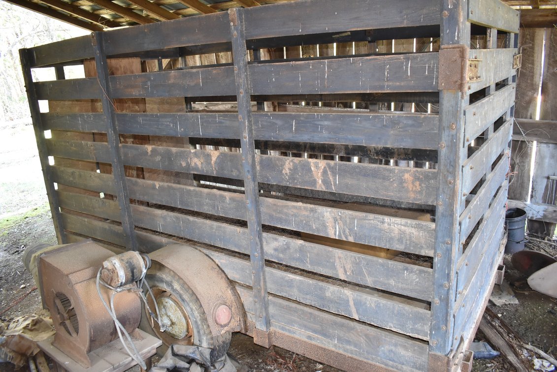 Single Axle Livestock Trailer - No Title