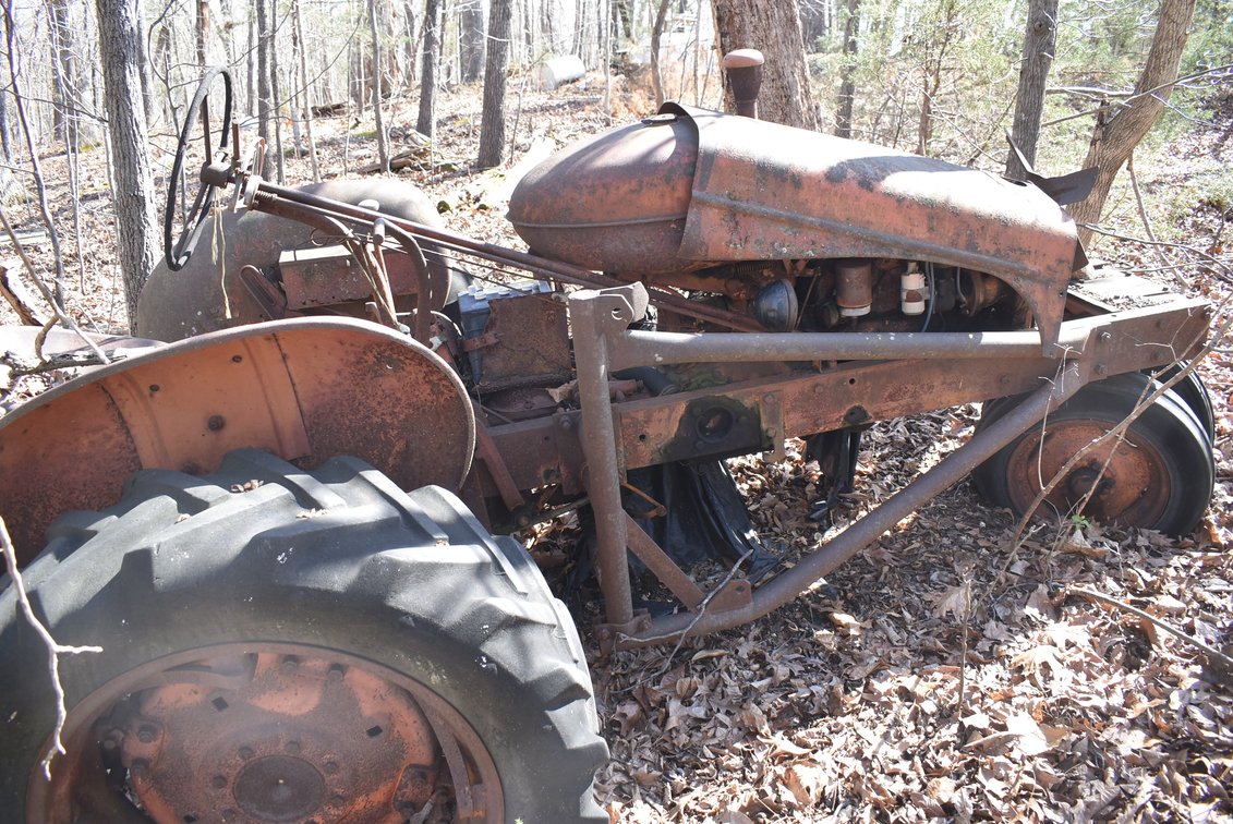 Allis-Chalmers WD Tractor - Parts