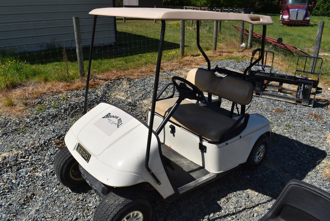 E-Z-Go Golf Cart *See Video