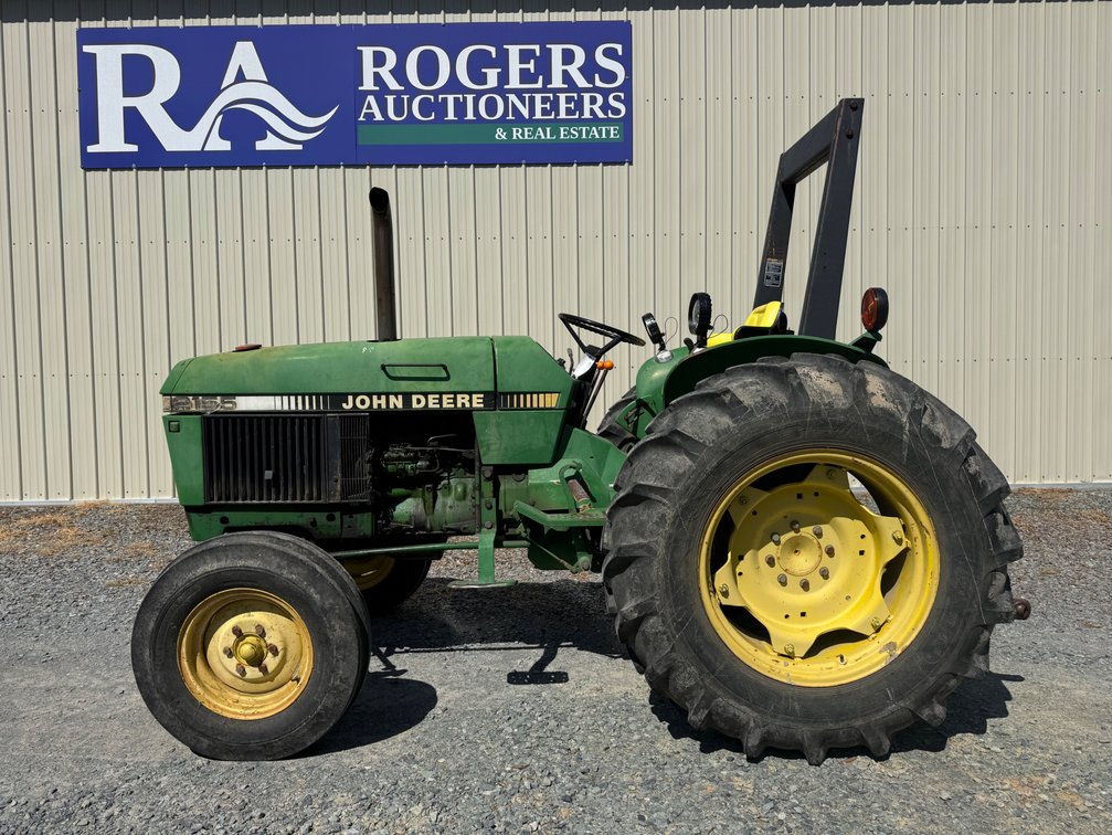 John Deere 2155 Tractor *See Video