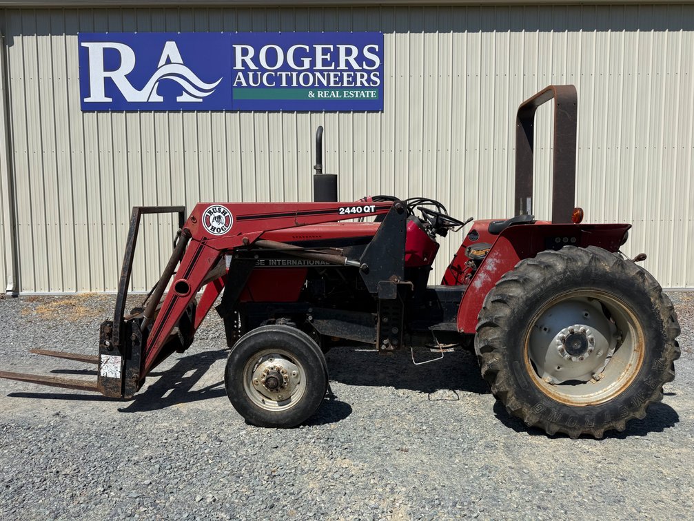 Case International 395 Tractor w/ Bush Hog 2440QT Front End Loader *See Video
