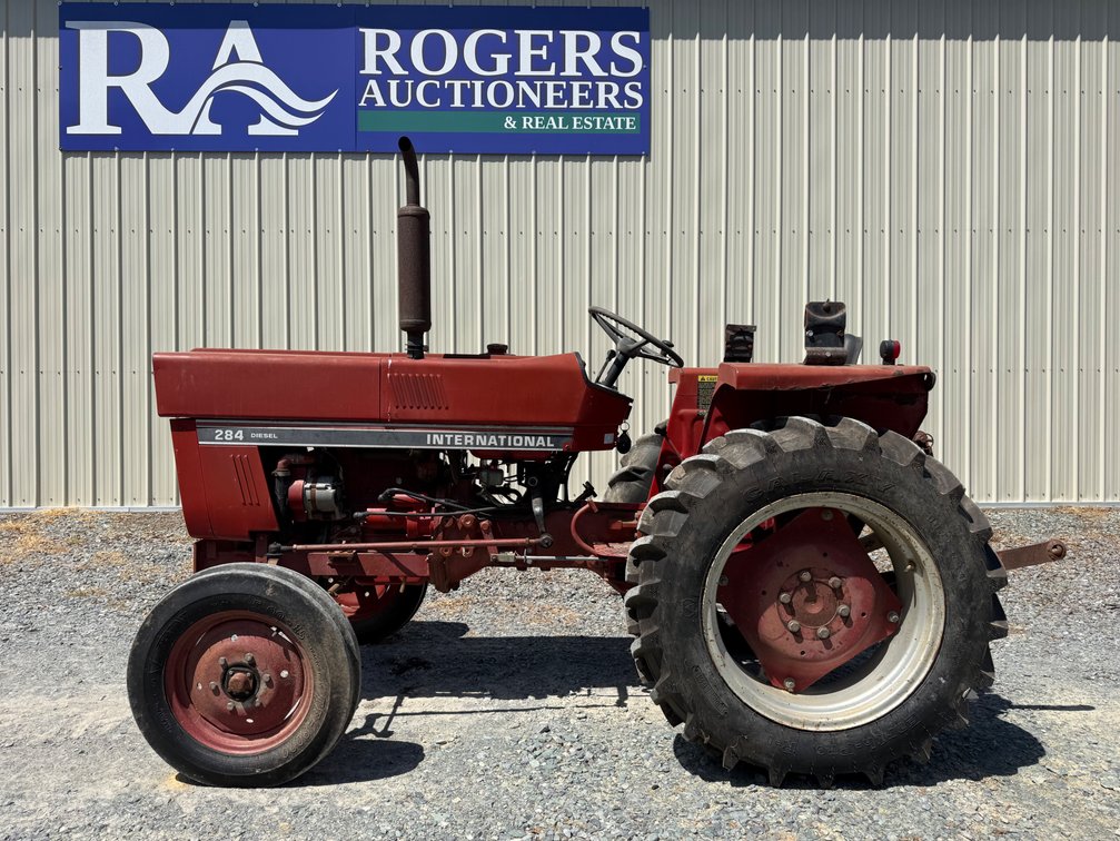 International 284 Diesel Tractor *See Video